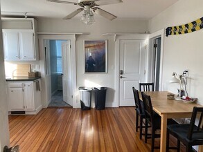 36 Hammond St in Newport, RI - Building Photo - Building Photo