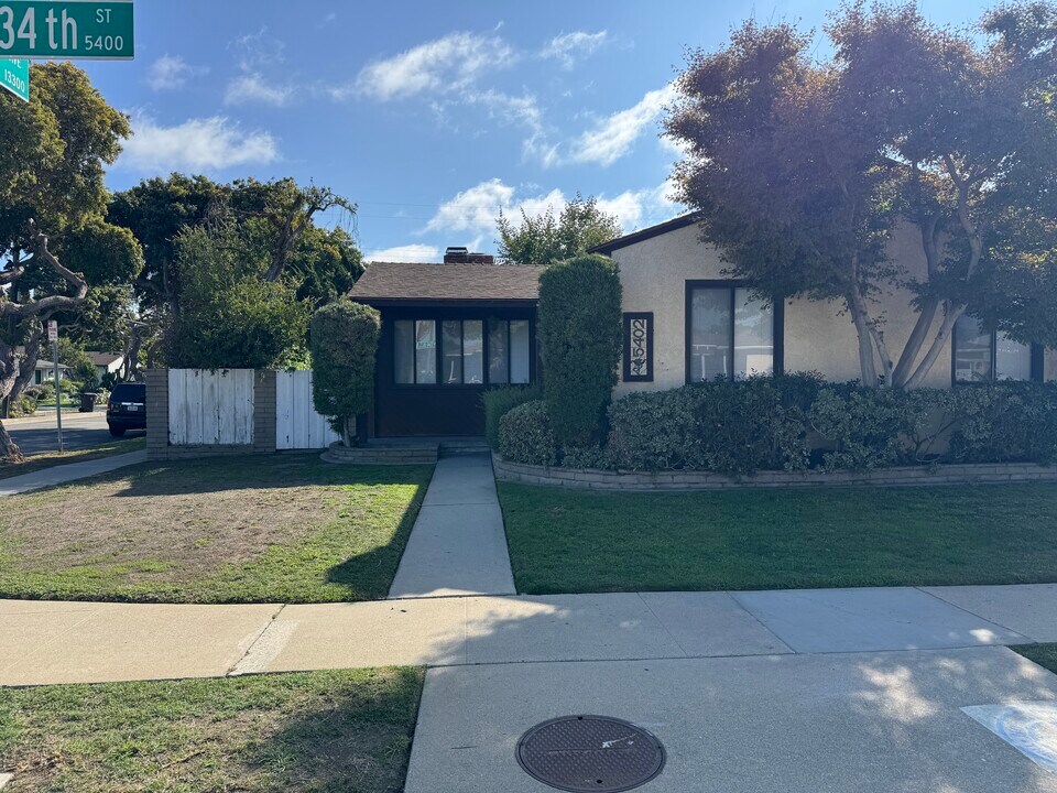 5402 134th St in Hawthorne, CA - Building Photo