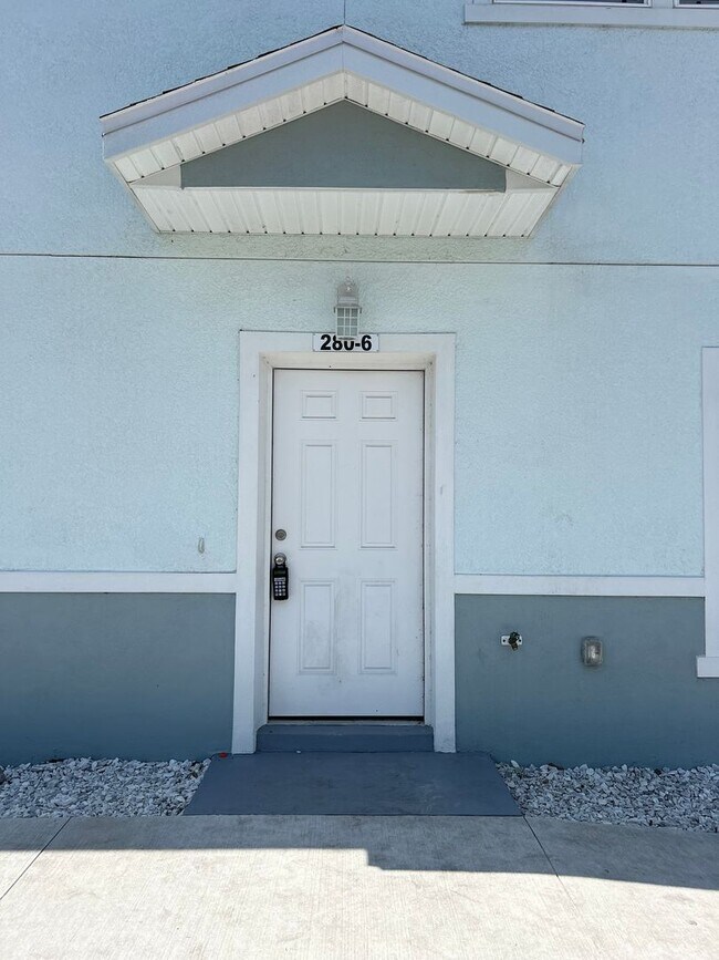 property at 280 Gardner Ln