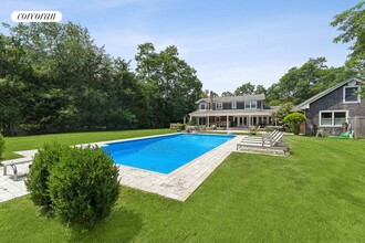 50 Old Main Rd in Quogue, NY - Building Photo - Building Photo