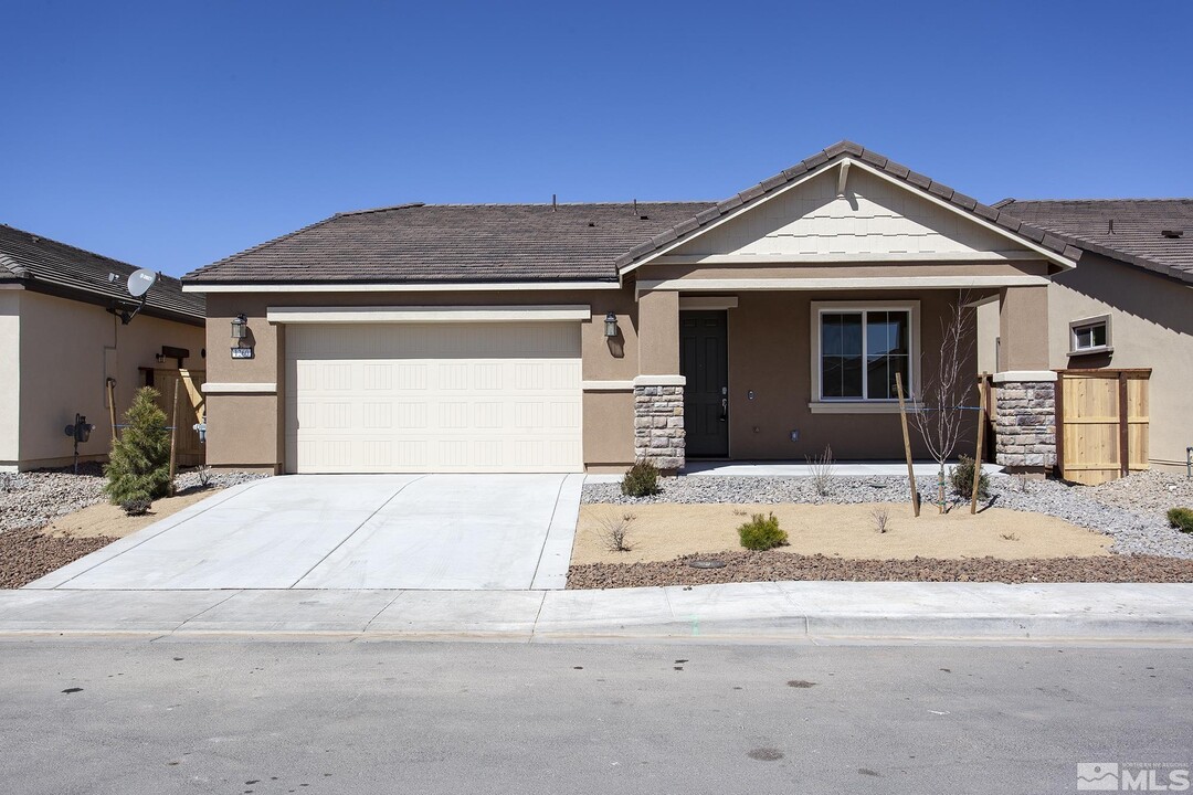 1260 Grey Owl Dr. in Sparks, NV - Building Photo