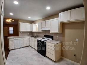 1818 Rodd Fld in Corpus Christi, TX - Building Photo - Building Photo