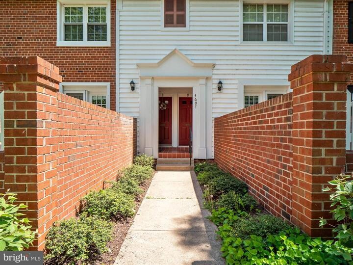 4607 28th Rd S in Arlington, VA - Building Photo