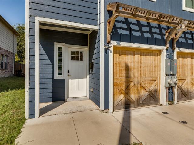 813 Fenet St in McKinney, TX - Building Photo - Building Photo