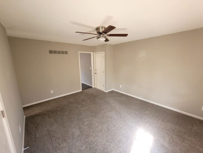 property at 5036-5038 N Topping Ave