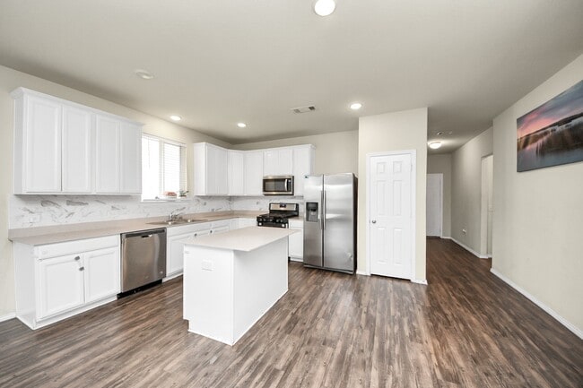 property at 25827 Kinship Ct