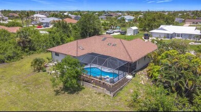 9308 President Cir in Port Charlotte, FL - Building Photo - Building Photo