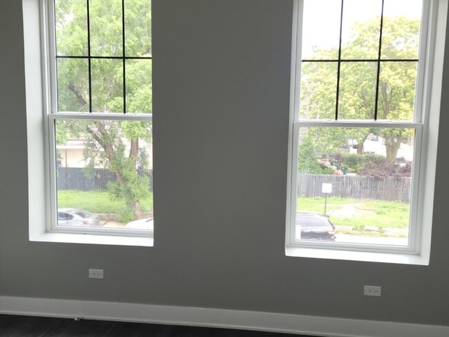 1023 E 45th St in Chicago, IL - Building Photo - Building Photo