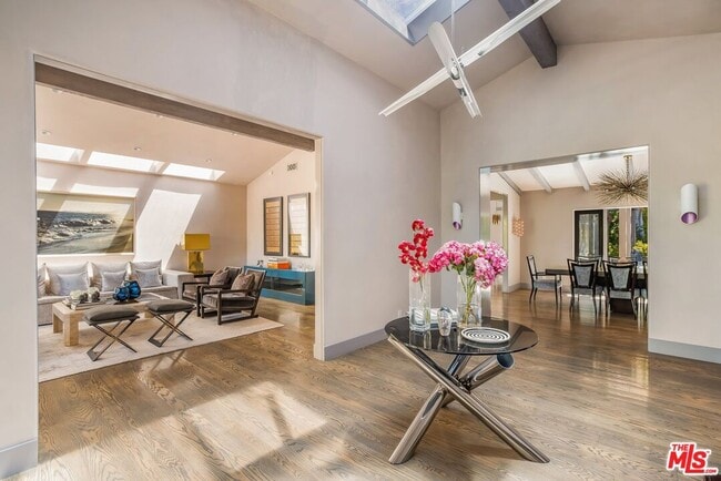 1424 Oriole Dr in Los Angeles, CA - Building Photo - Building Photo