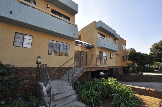 property at 12142 Oxnard St