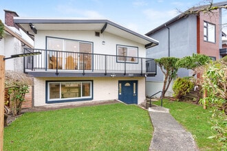 3011 E 29th Ave in Vancouver, BC - Building Photo - Building Photo