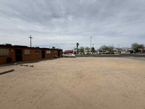 705 W Irvington Rd in Tucson, AZ - Building Photo - Building Photo