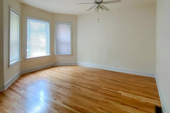 property at 3820 N Sheffield Ave