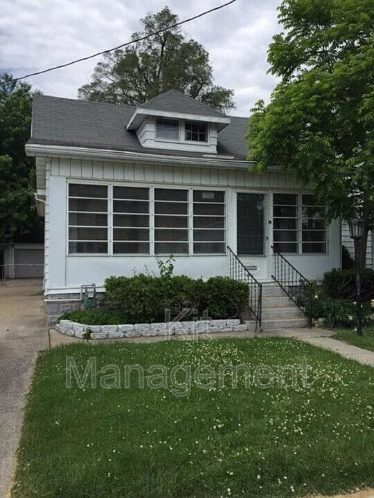 4431 Commonwealth Ave in Toledo, OH - Building Photo