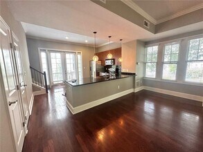 726 Cosmopolitan Dr NE in Atlanta, GA - Building Photo - Building Photo