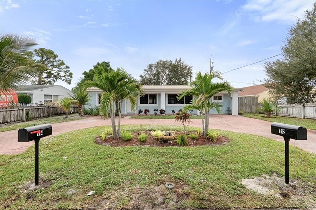 112 Milton St in Lantana, FL - Building Photo - Building Photo