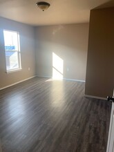 530 46th St, Unit B in Lubbock, TX - Building Photo - Building Photo