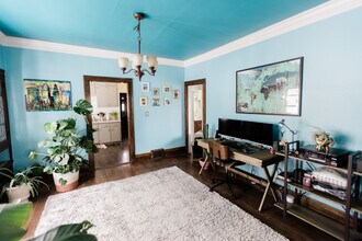 2196 Bunts Rd in Lakewood, OH - Building Photo - Building Photo