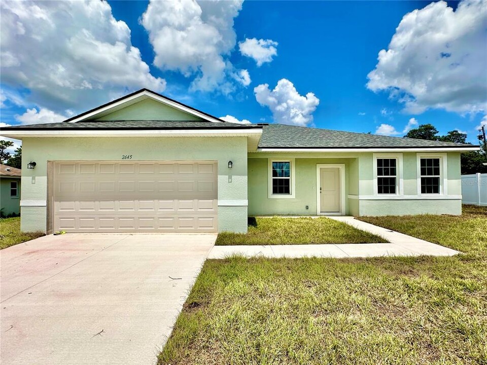 2645 SW 155th Ln in Ocala, FL - Foto de edificio