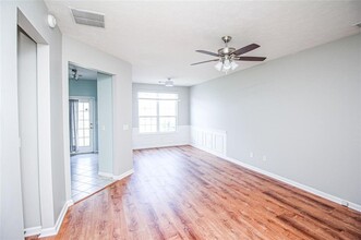 6476 Portside Way in Flowery Branch, GA - Foto de edificio - Building Photo