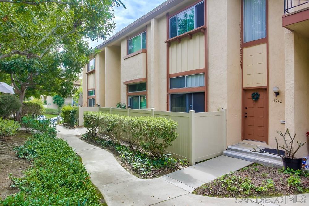 7766 Nightingale Way in San Diego, CA - Building Photo