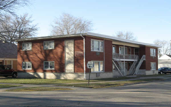 Norwood Apartments in Melrose Park, IL - Foto de edificio