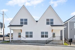 106 Cooper Pl in Clarksville, TN - Building Photo