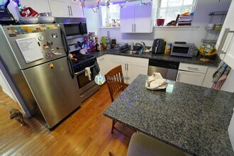 6 Camelot Ct in Boston, MA - Building Photo - Building Photo