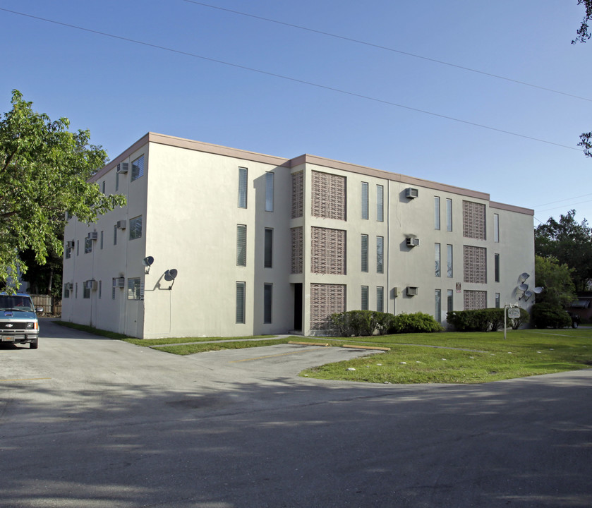 Griillaire Apartments in South Miami, FL - Building Photo