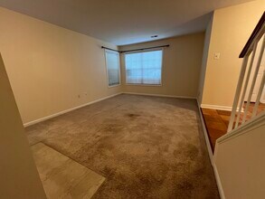 13829 Bronco Pl in Germantown, MD - Building Photo - Building Photo