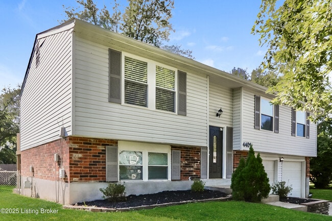 4401 Culpepper Cir in Louisville, KY - Building Photo - Building Photo