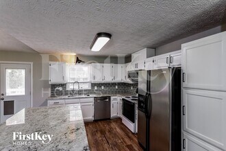 2097 Blackberry Cir in Auburn, GA - Building Photo - Building Photo