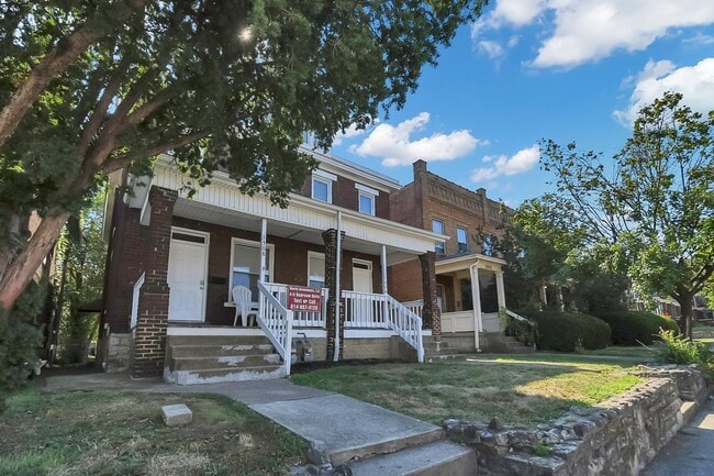 1508 Summit St in Columbus, OH - Building Photo - Building Photo