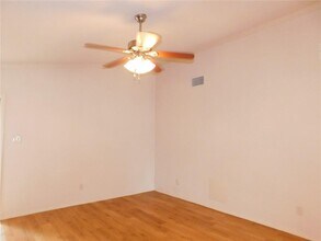 5403 West Gate Blvd in Austin, TX - Building Photo - Building Photo