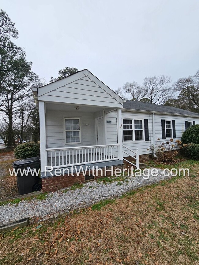 8657 Campbellton St in Douglasville, GA - Building Photo - Building Photo