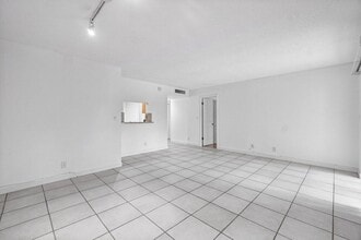 450 NW 20th St in Boca Raton, FL - Building Photo - Building Photo