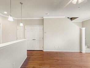 1198 Jones-Butler Rd in College Station, TX - Building Photo - Building Photo