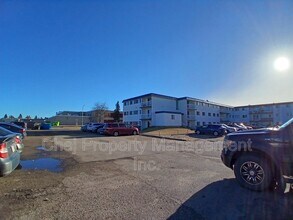 14404-1488A 88a St NW in Edmonton, AB - Building Photo - Building Photo