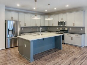 18341 Palisades Ct in Moseley, VA - Building Photo - Building Photo