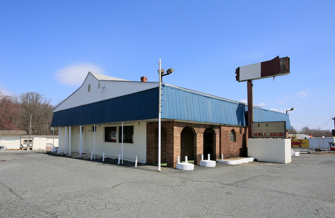 3702 Pulaski Hwy in Abingdon, MD - Building Photo