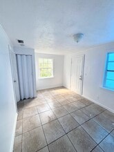 804 Ridgewood Dr in West Palm Beach, FL - Building Photo - Building Photo