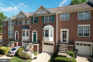 20780 Dockside Terrace in Sterling, VA - Building Photo