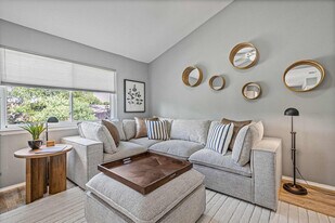 5909 Cherry Loop in Austin, TX - Building Photo