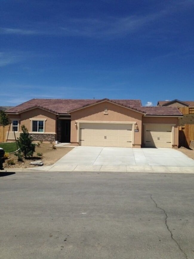 property at 17945 Sunset Peak Ct