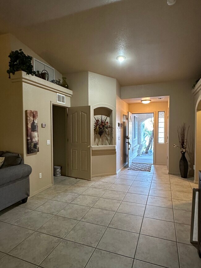 2961 Winterhaven Dr in Lake Havasu City, AZ - Building Photo - Building Photo
