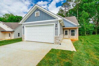 4654 Heiskell Dr in Chattanooga, TN - Building Photo - Building Photo