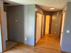 827 Hickory Ln in Nixa, MO - Building Photo - Building Photo