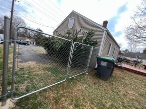 1033 Saint Clair Ave in Charlottesville, VA - Building Photo - Building Photo