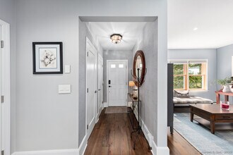 73 Coachlamp Ln in Darien, CT - Building Photo - Building Photo