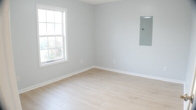 1738 Eli Pl, Unit B in Valdosta, GA - Building Photo - Building Photo